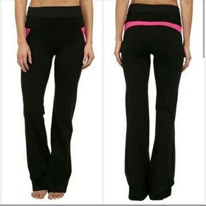 Spanx Slim-X Bagel Booster Power Pant Size XL Black & Pink Flared Full Length.